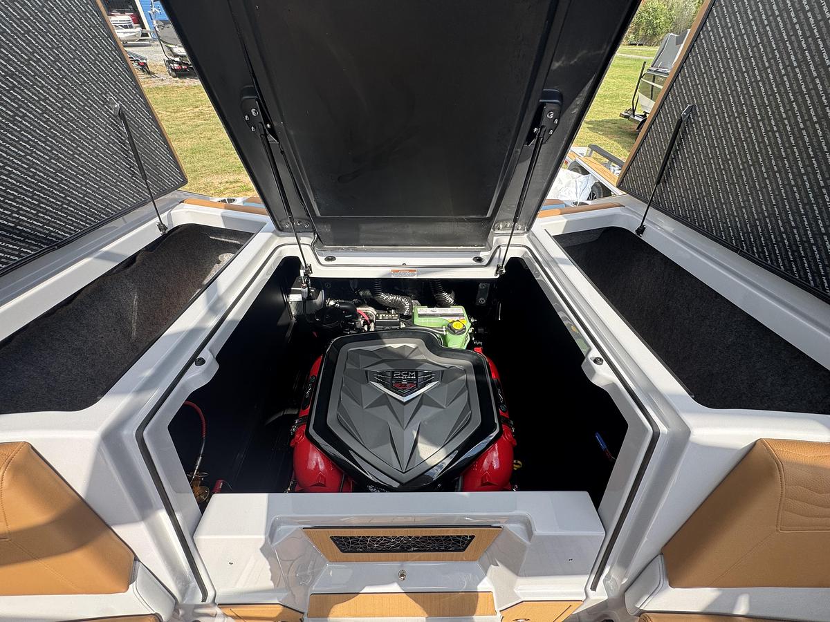 2027 Nautique Super Air Nautique G23