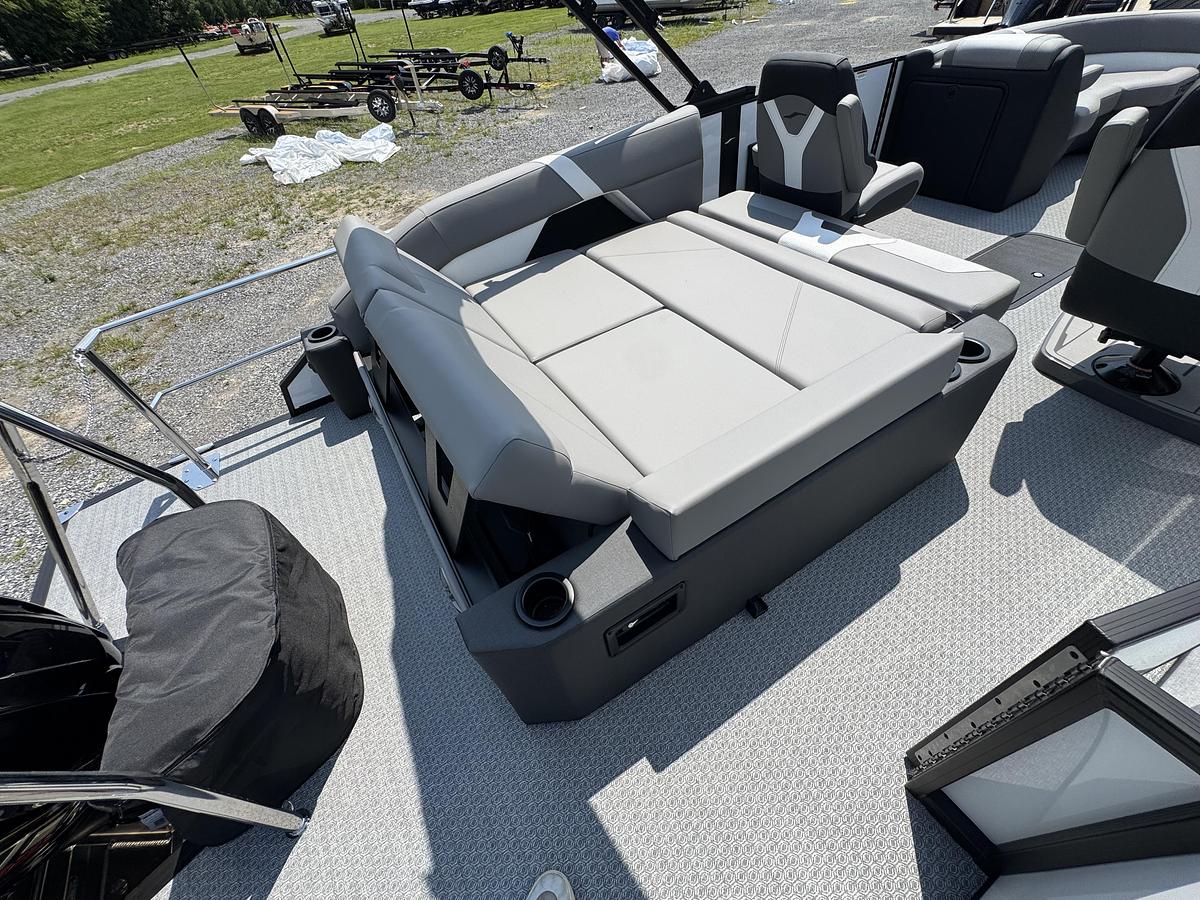 2027 Evotti 521CS 23.5 ft.