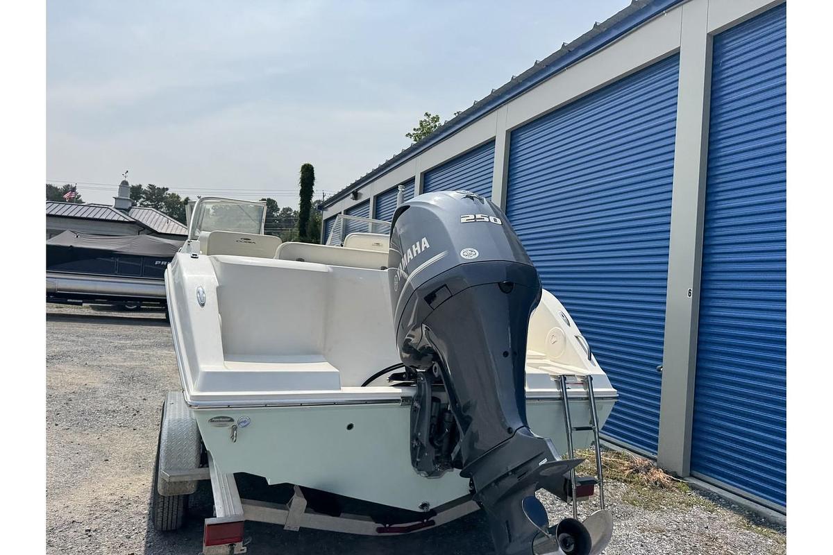 Used 2021 Cobia 220 DC