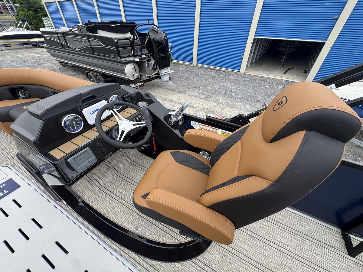 2026 Premier 230 SunSation Angler