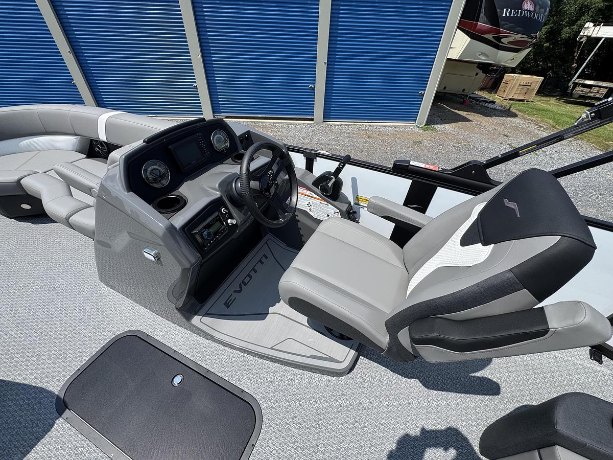 2027 Evotti 521CS 23.5 ft.