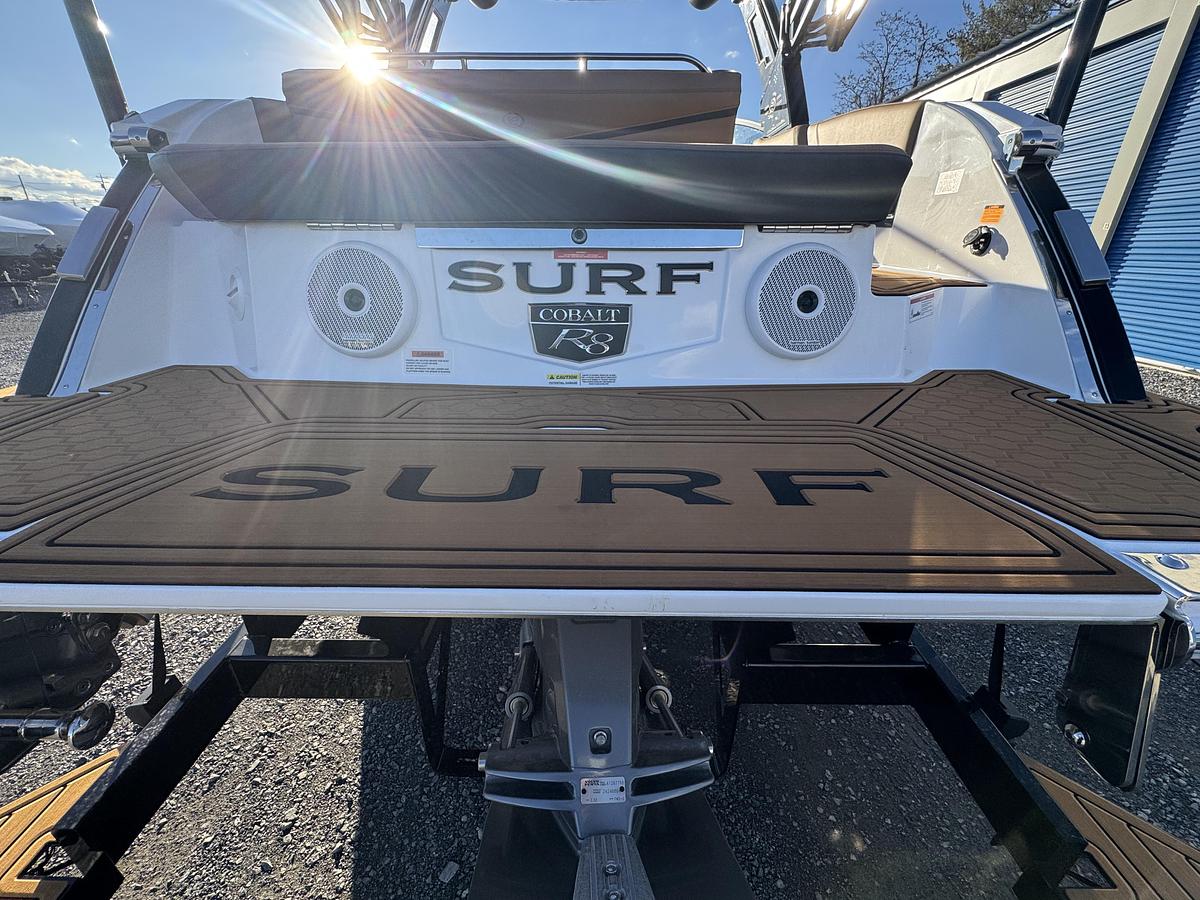 2026 Cobalt R8 Surf