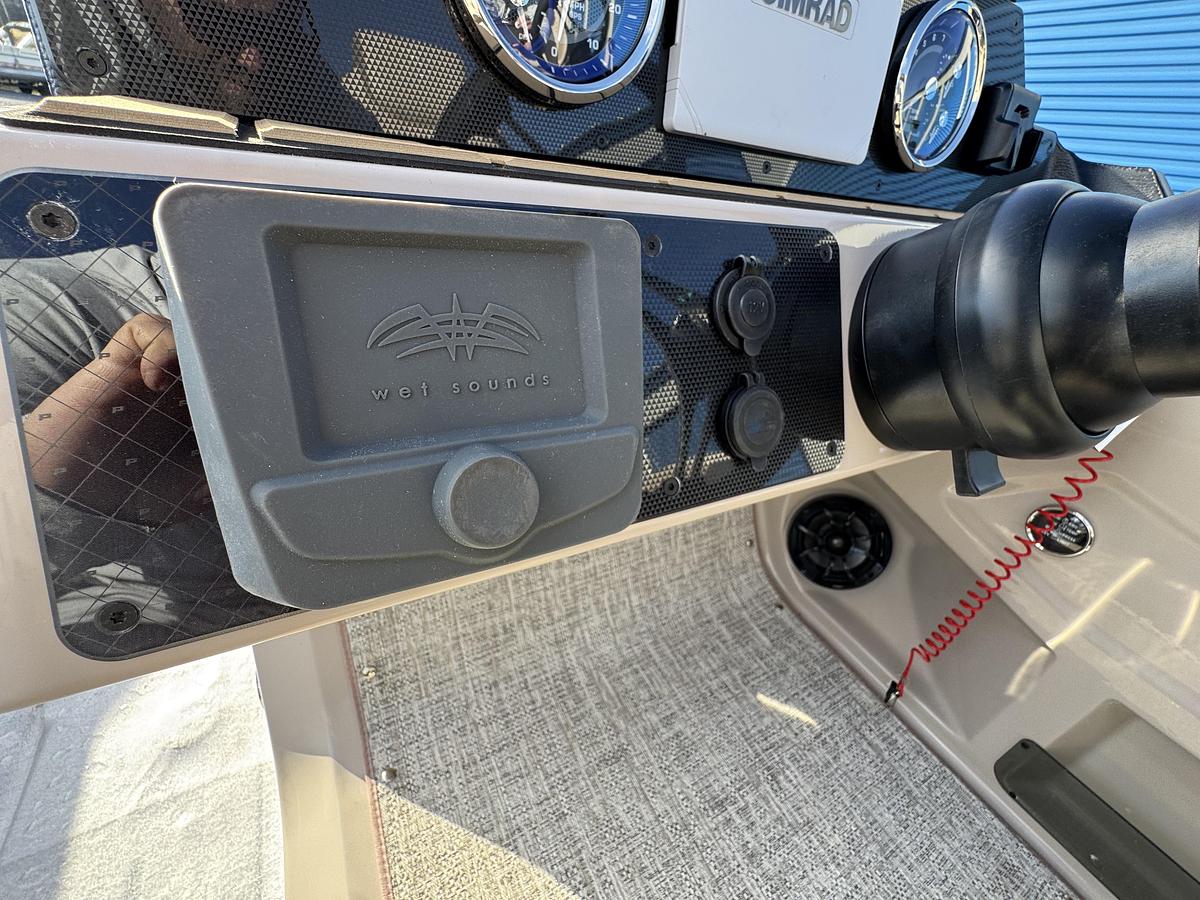 2026 Premier 230 SunSation RL