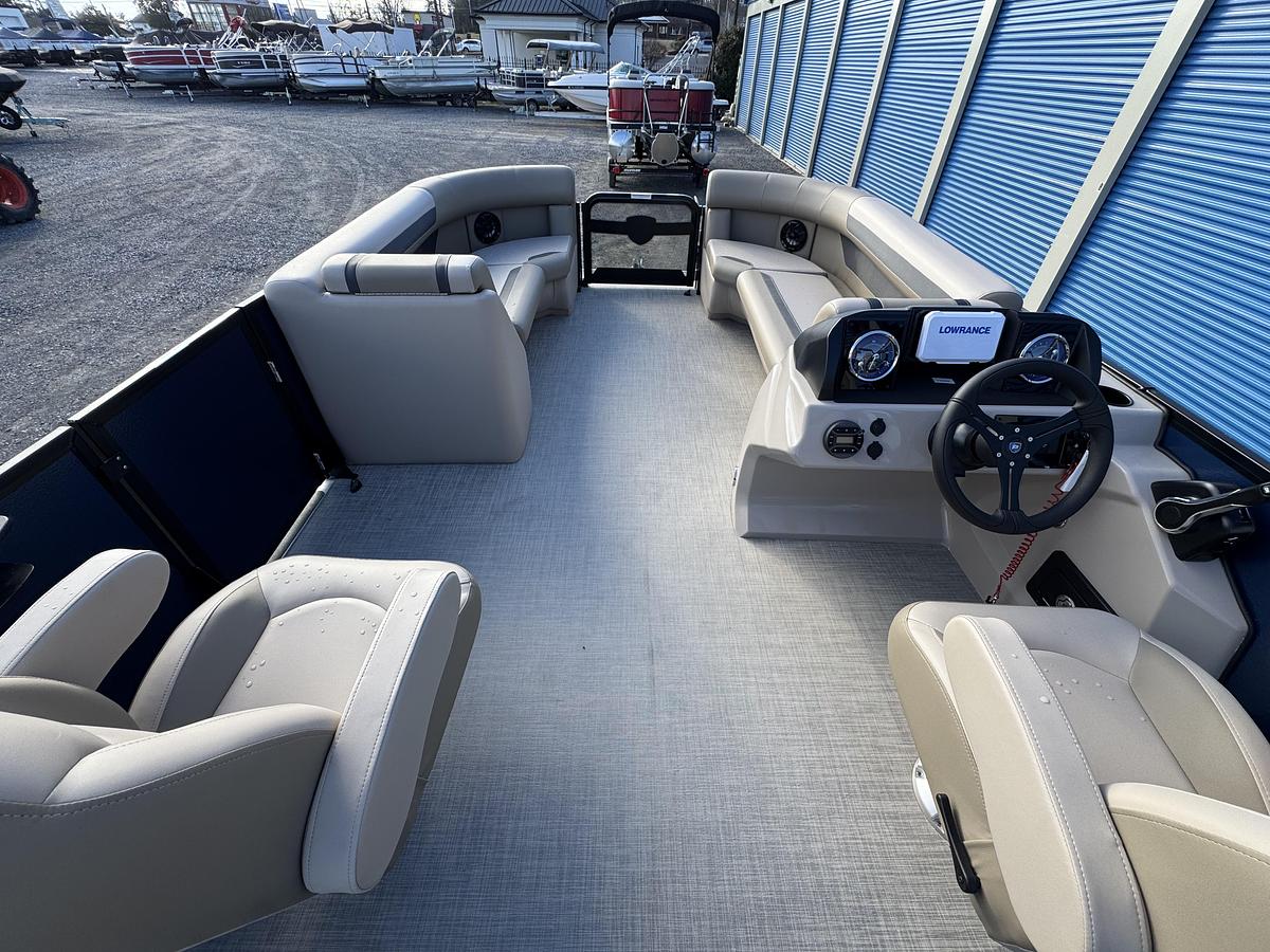 Used 2026 Premier 220 SunScape RL