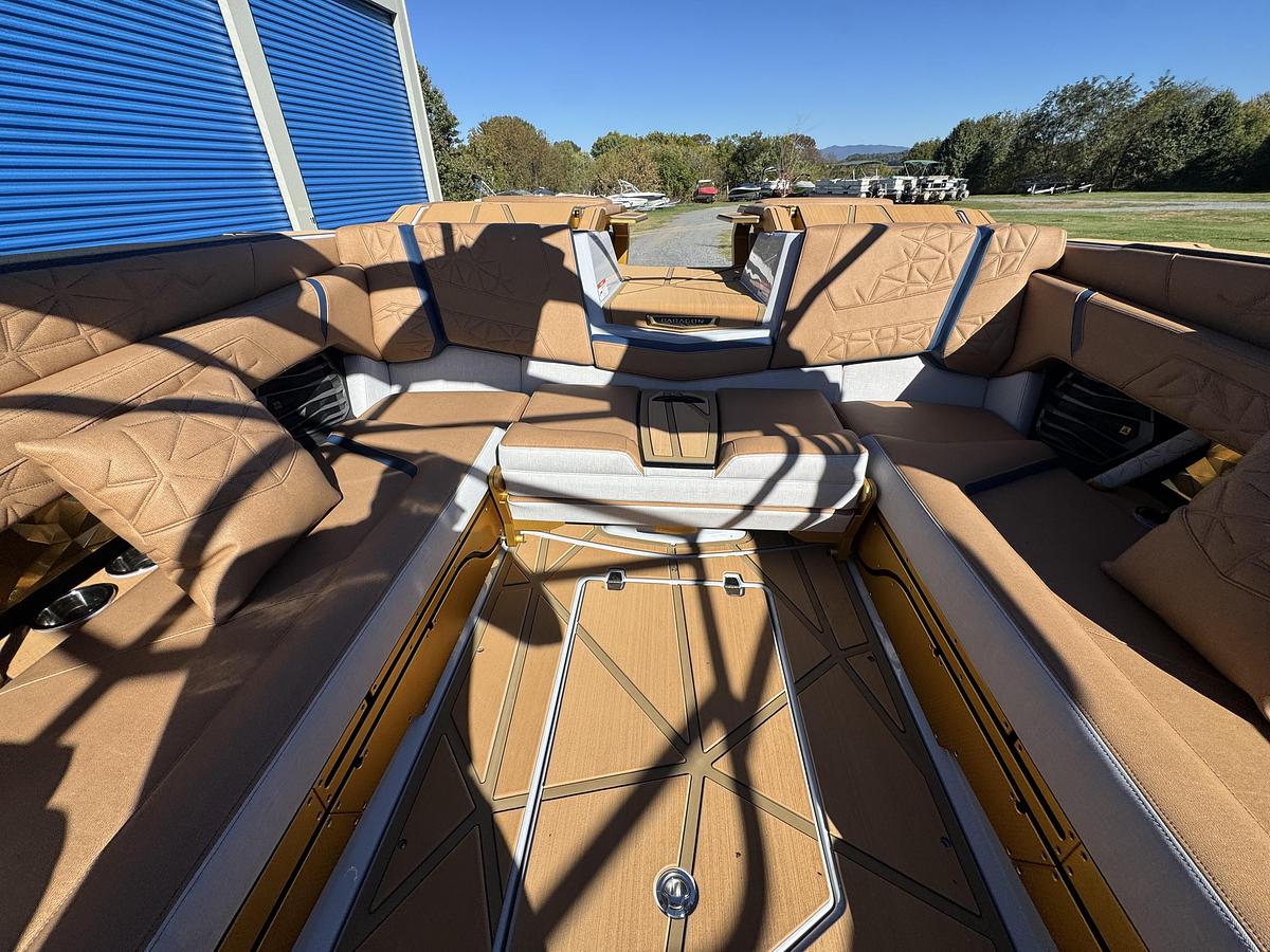 2027 Nautique Super Air Nautique G25 Paragon