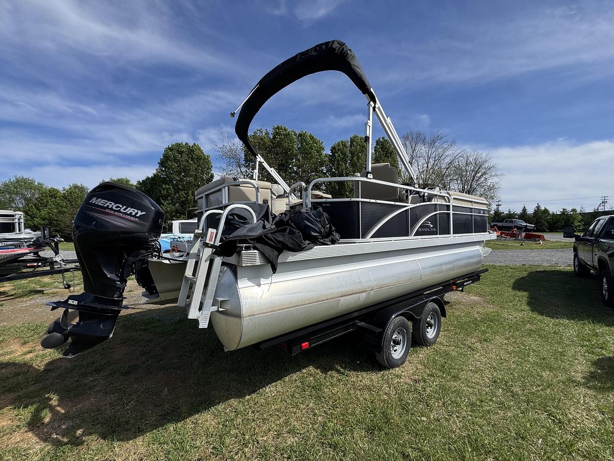 Used 2008 Bennington 22 SL