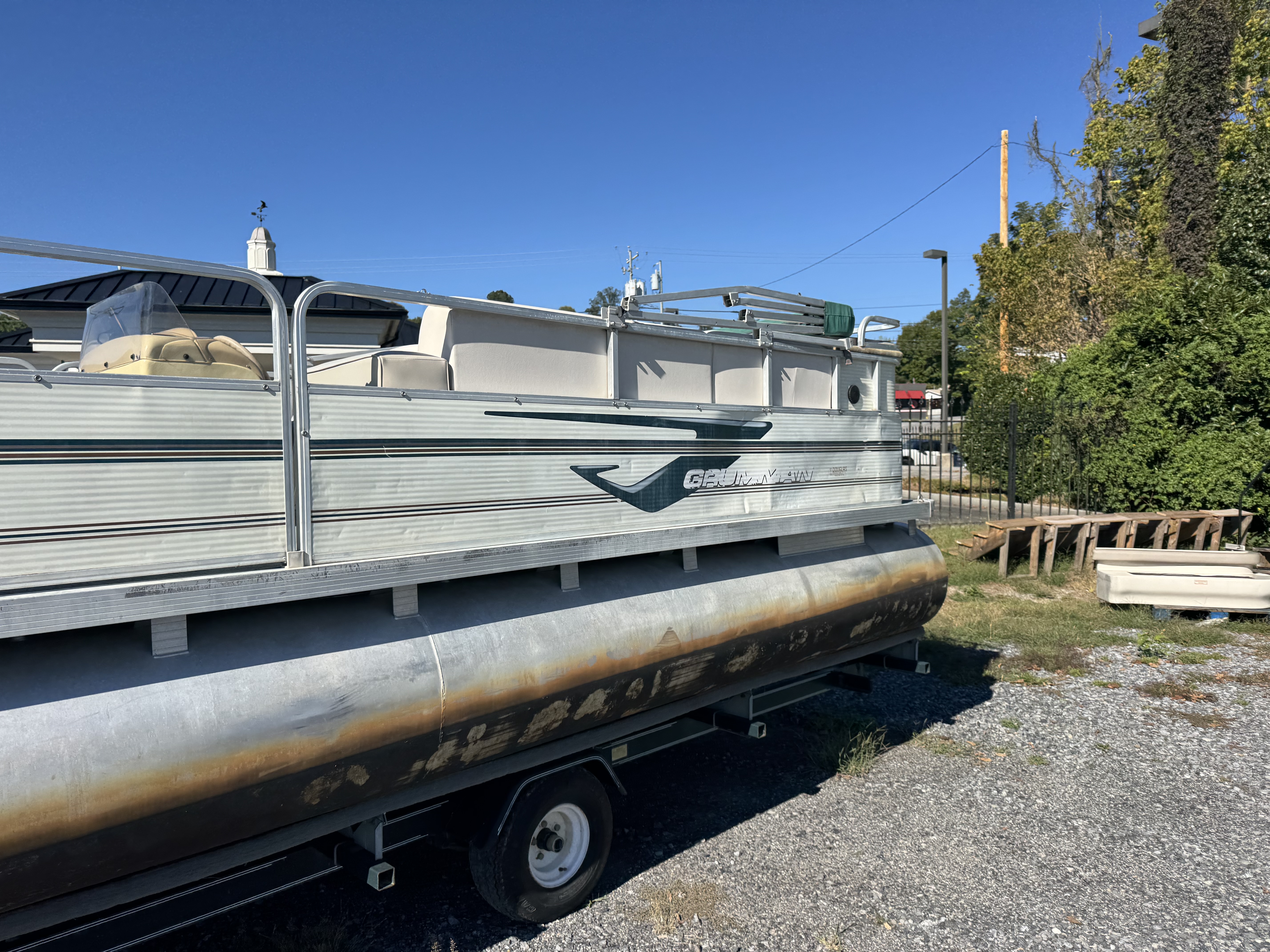 Used 1998 Grumman (Lowe) Fun Ship