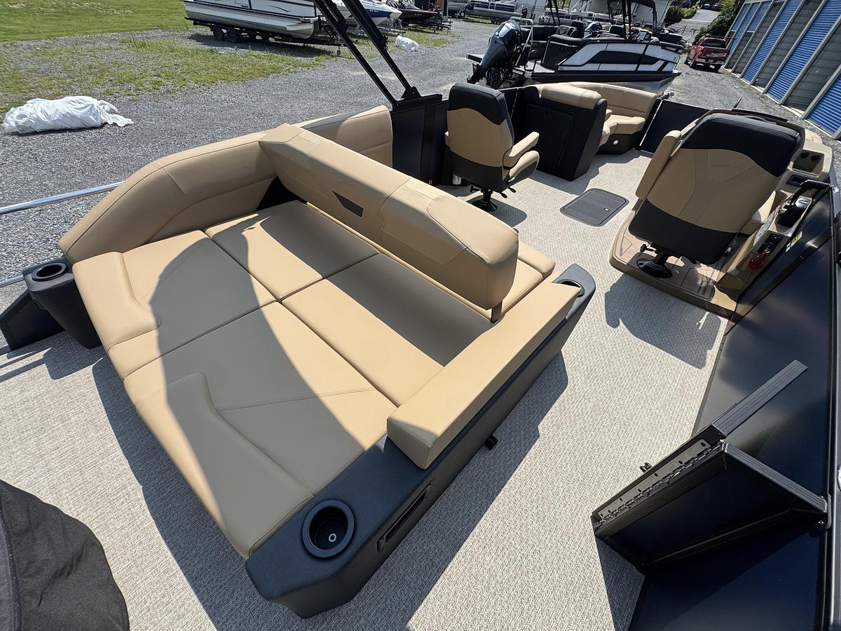 2027 Evotti 523CS 25.5 ft.