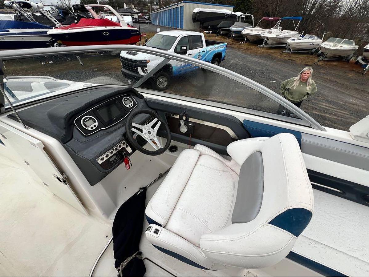 Used 2019 Chaparral 250 SunCoast