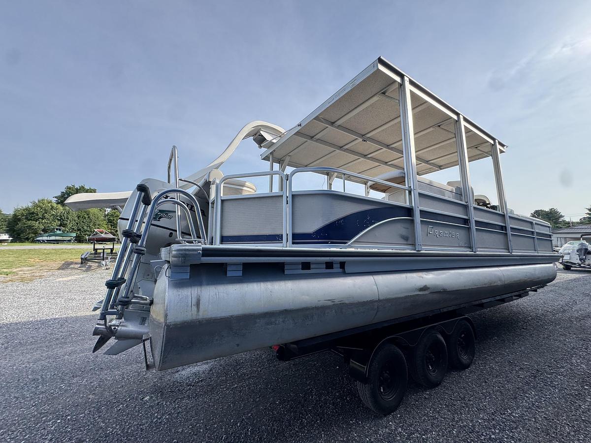 Used 2005 Premier 310 Boundary Waters UD