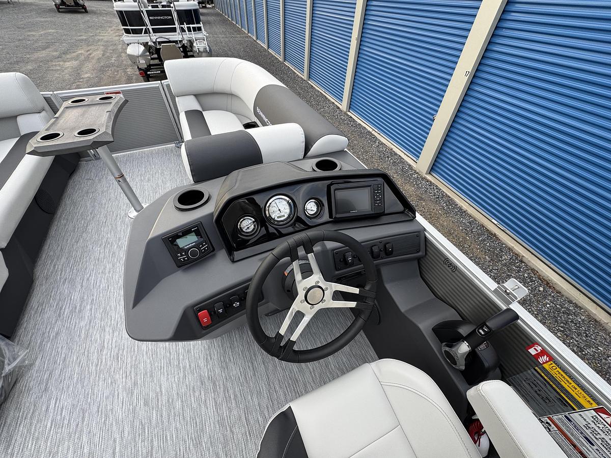 2026 Bennington 22 SSR