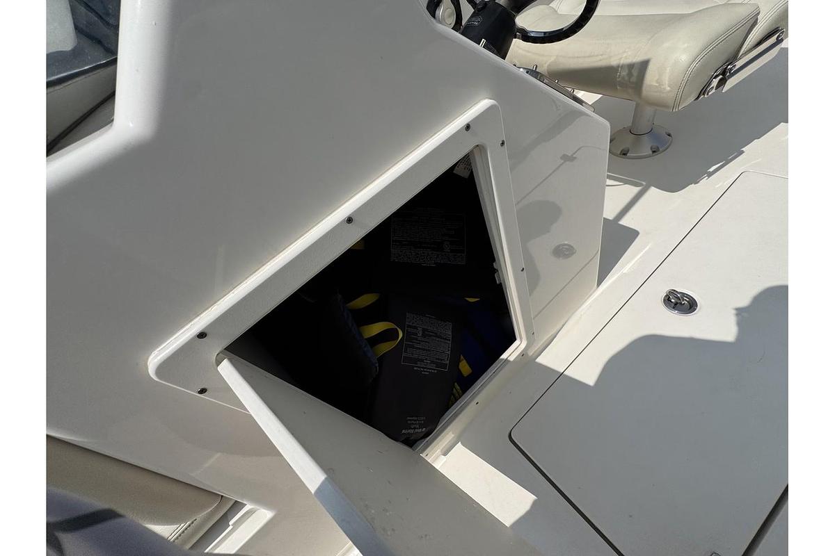 Used 2021 Cobia 220 DC