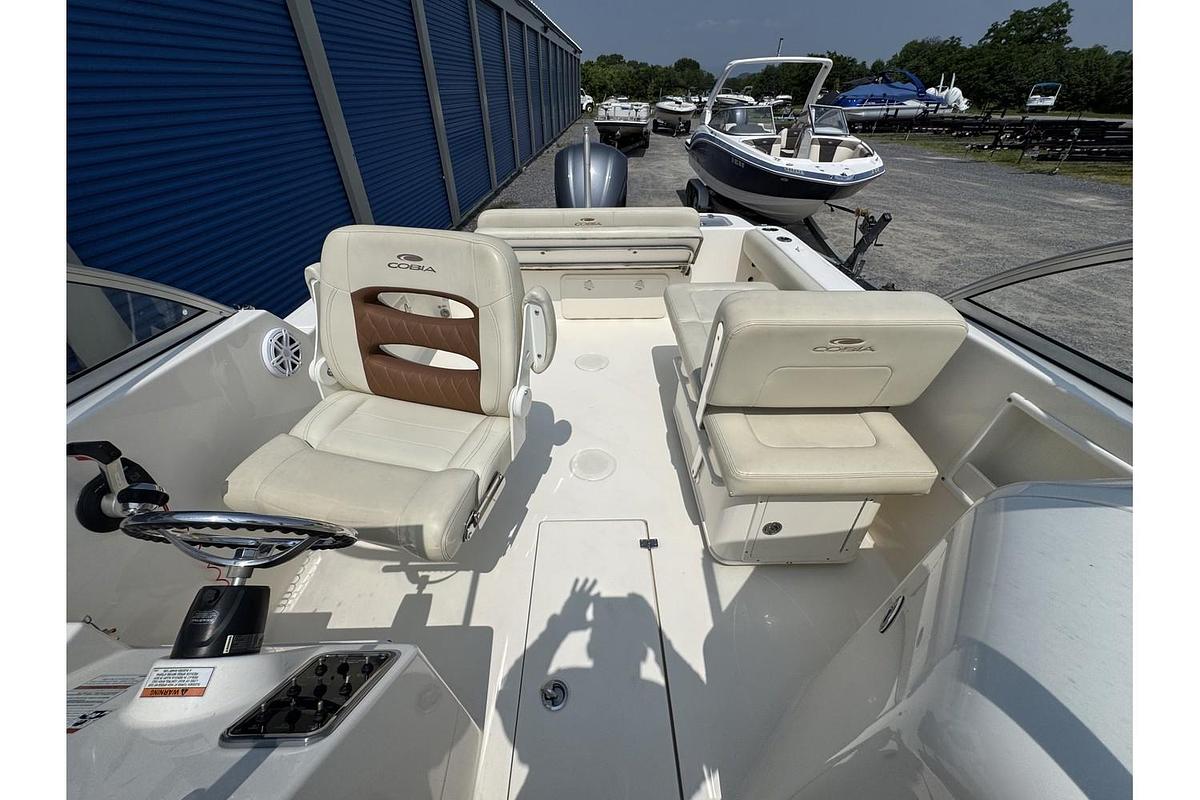 Used 2021 Cobia 220 DC