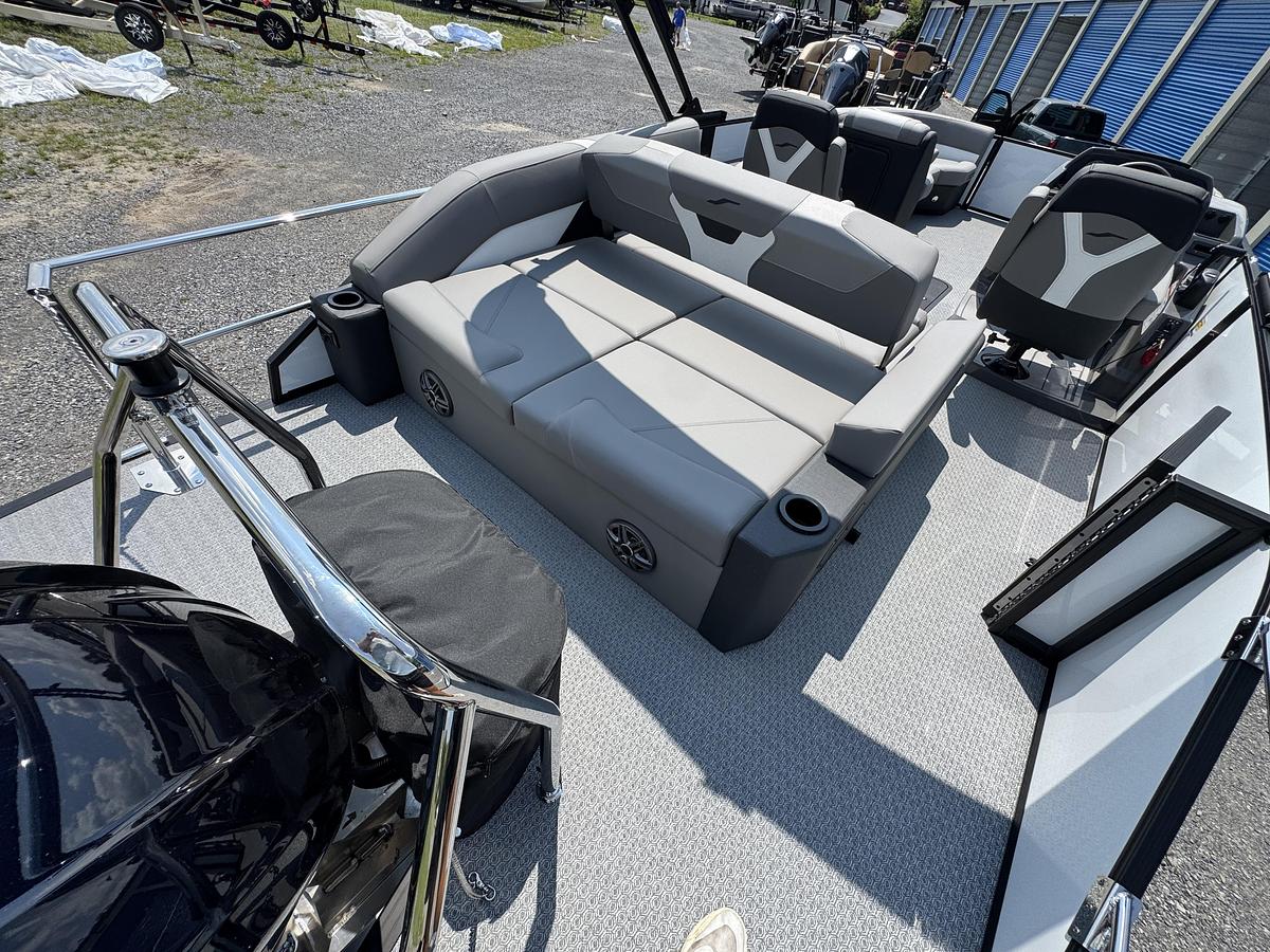 2027 Evotti 521CS 23.5 ft.