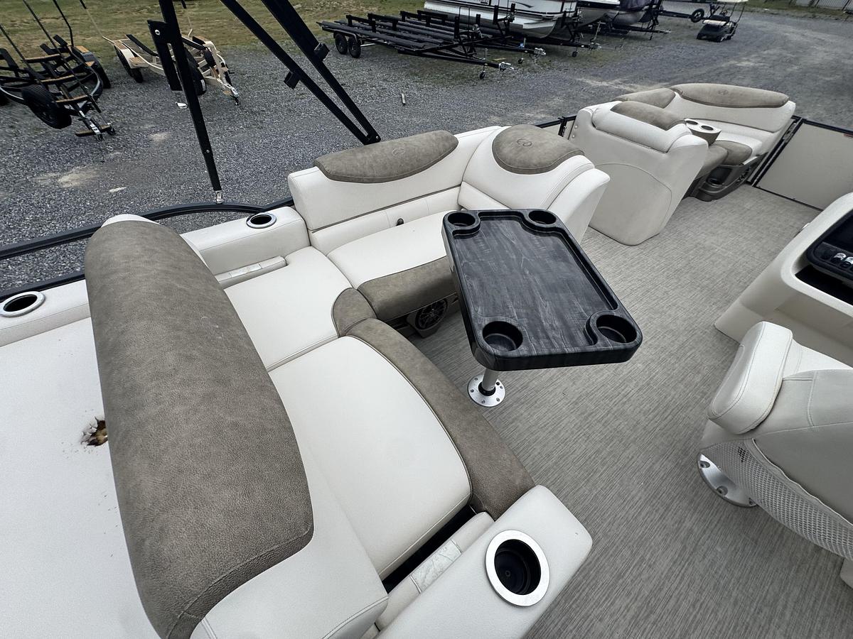 2019 Avalon Catalina 2385 VRB Avalon Catalina 2385 VRB