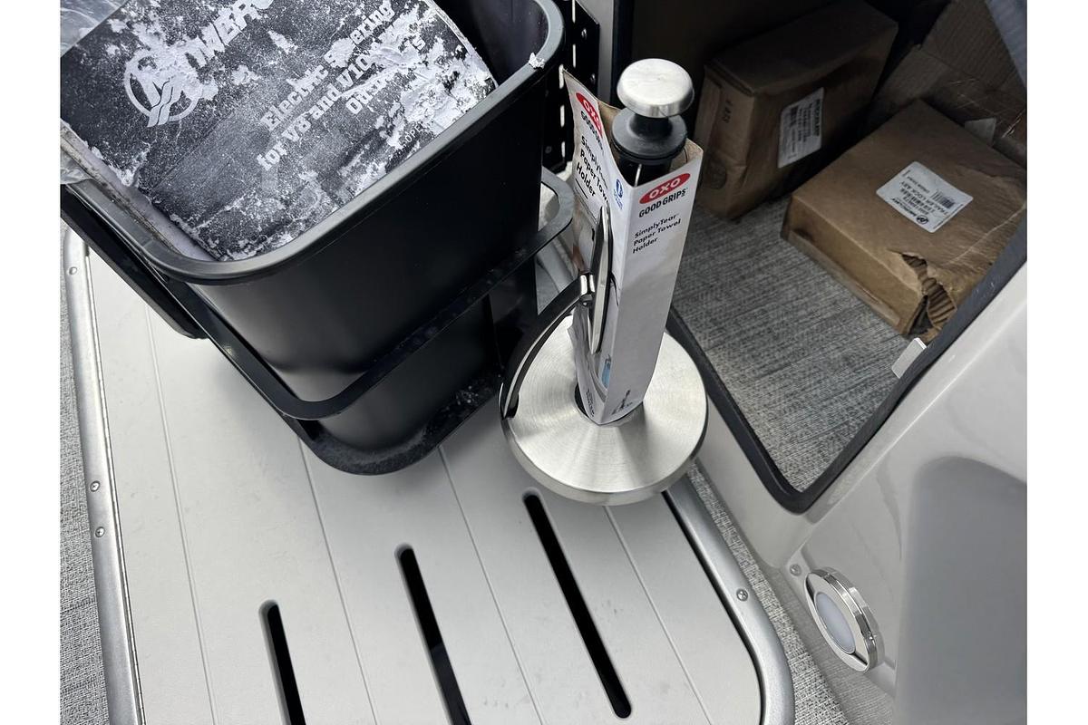 2025 Premier Solaris REV 250