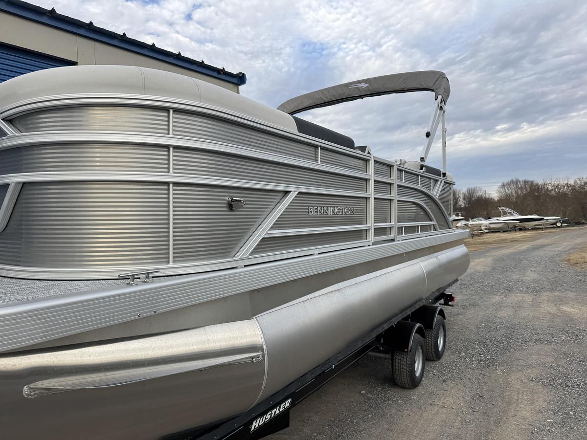 2026 Bennington 22 SSR