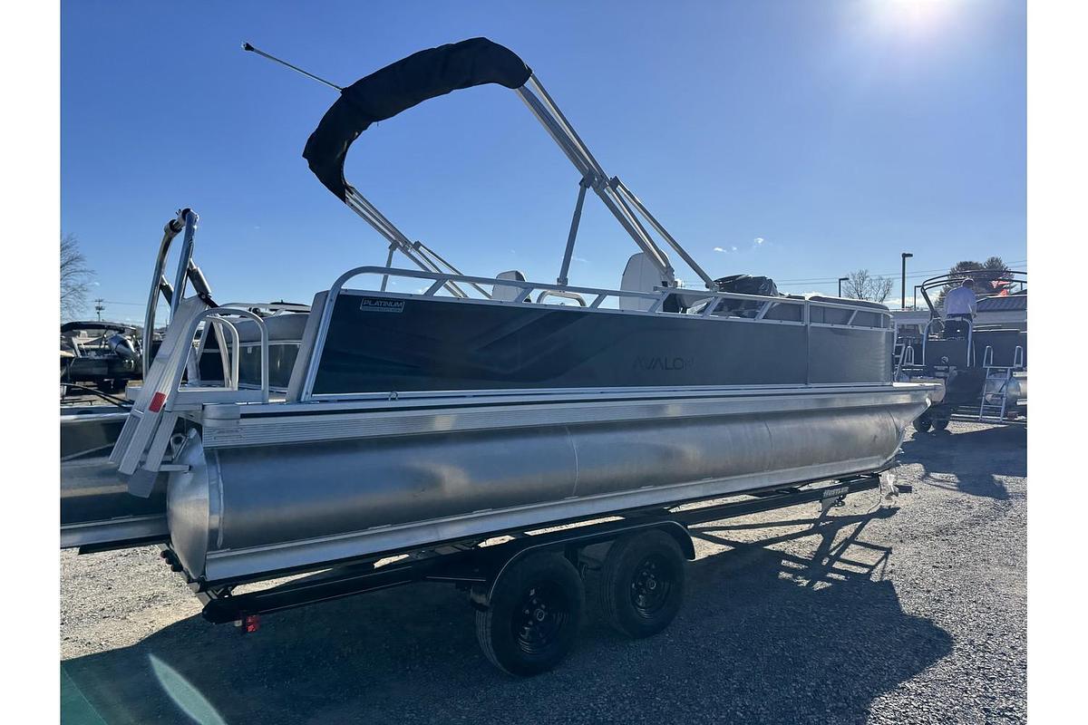 2025 Avalon Venter 85 Versatile Rear Bench