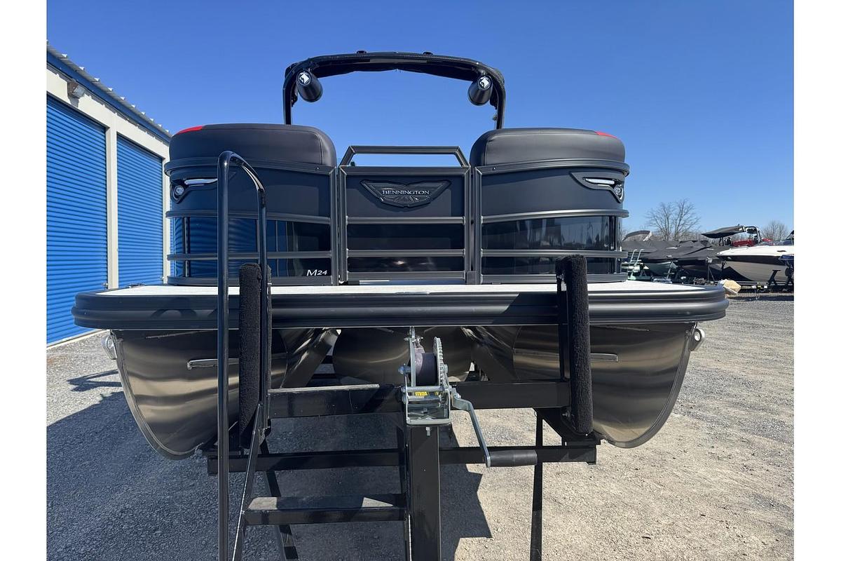 2025 Bennington 24 MFB