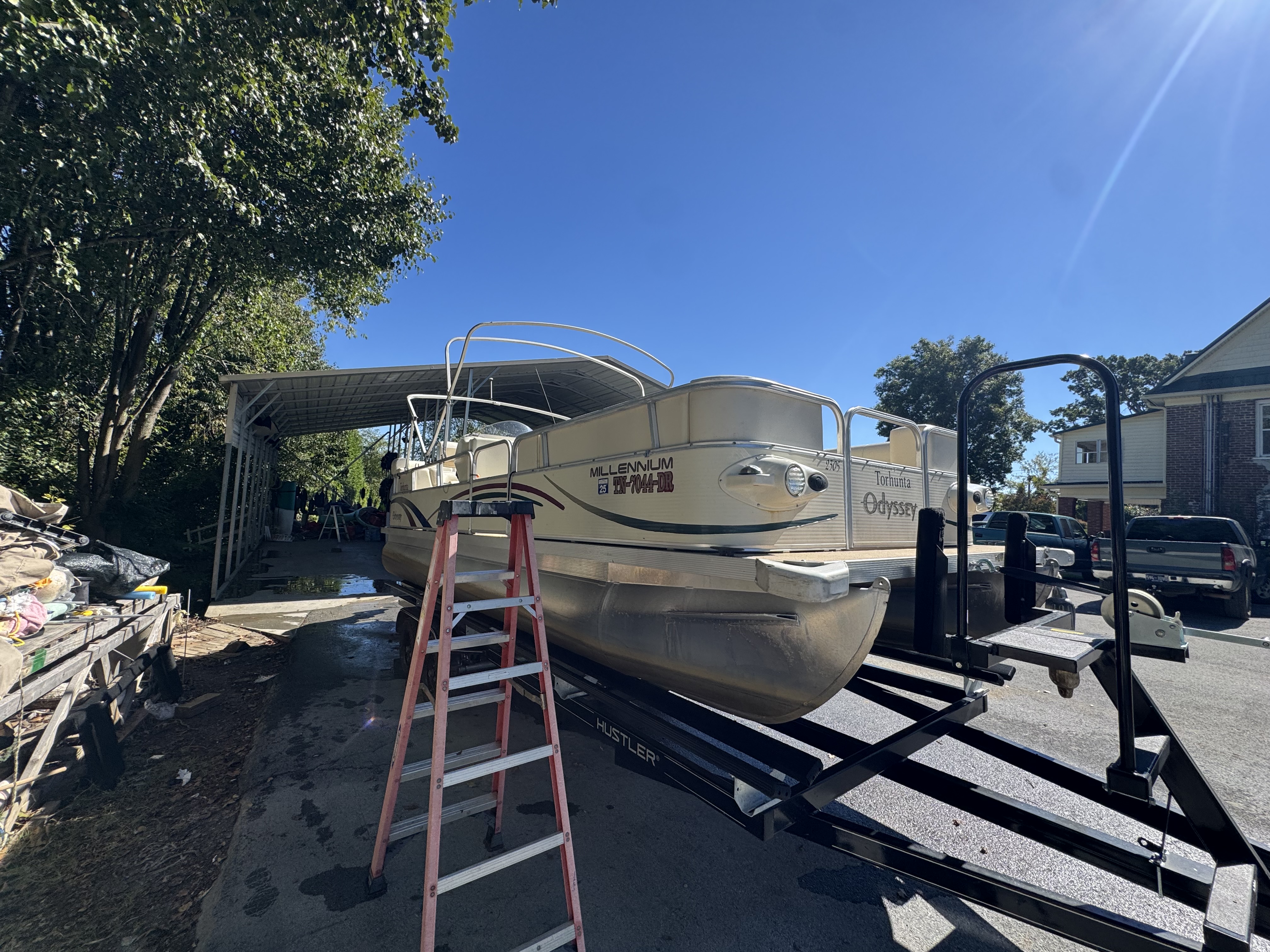 Used 2004 Odyssey 2305 MILLENNIUM