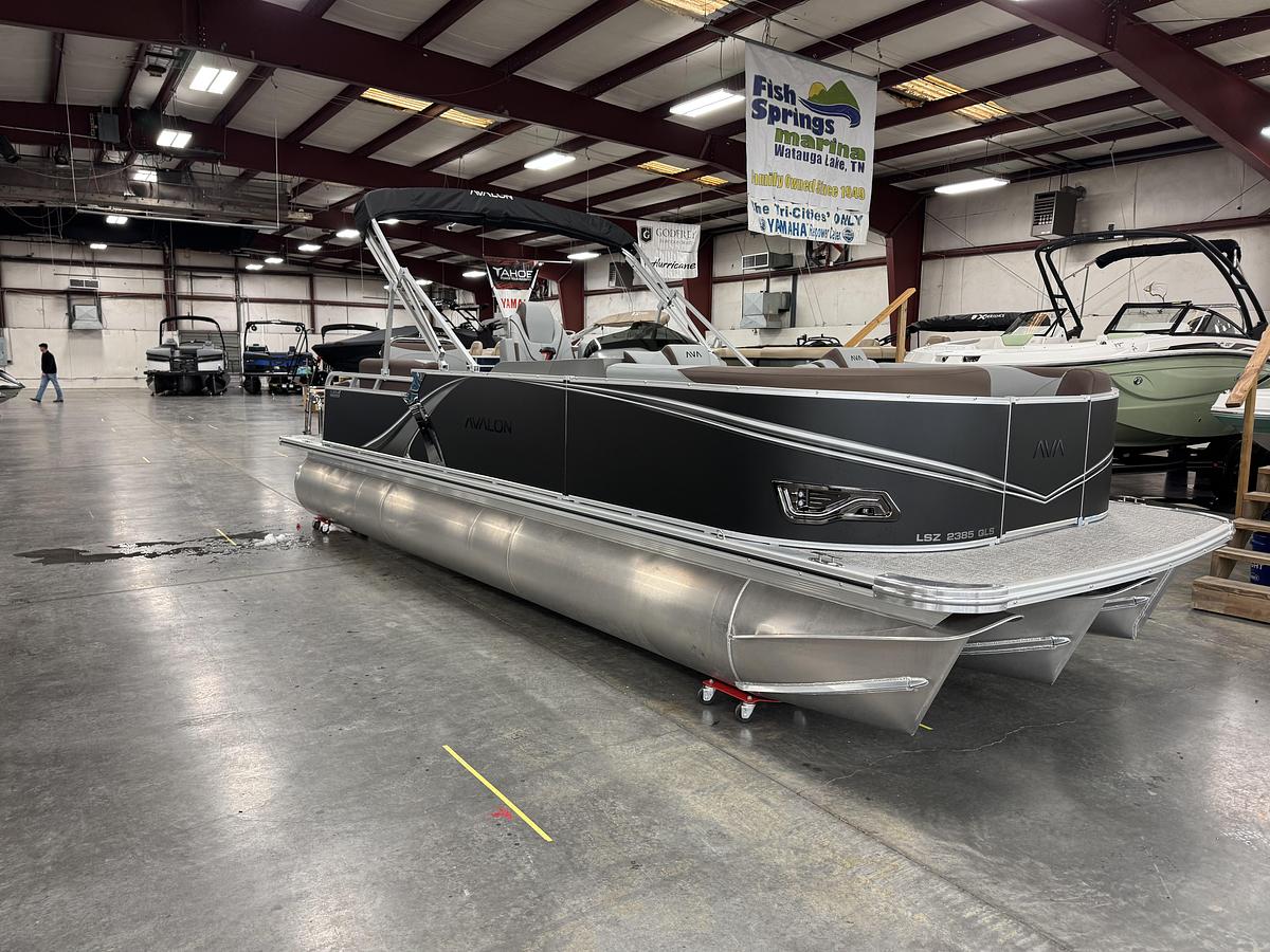 2026 Avalon 23 LSZ QLS
