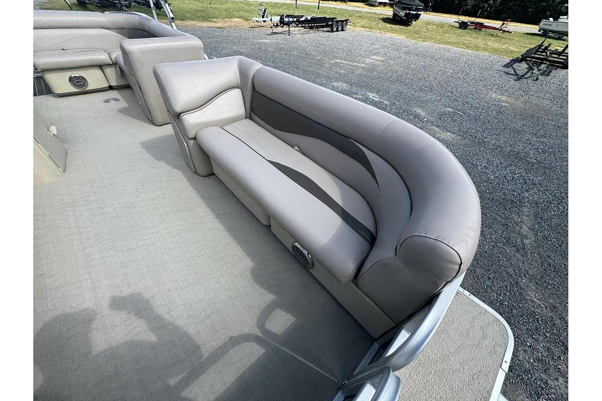 Used 2013 Sweetwater Sweetwater SW 2286