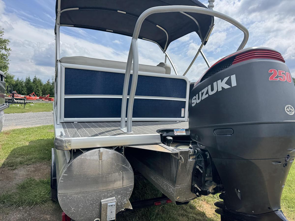 Used 2022 Premier Sunspree RE 230 CL