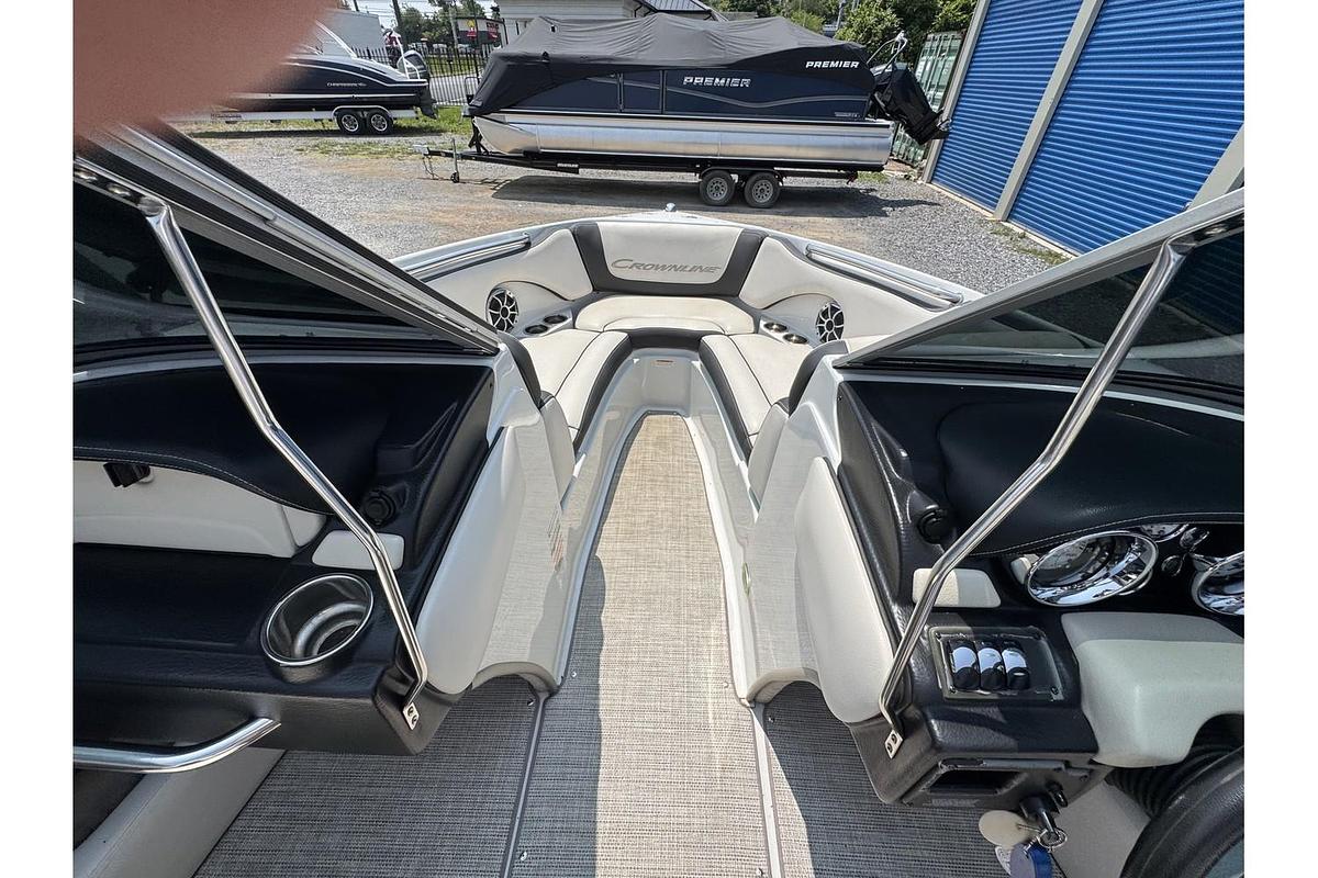 Used 2020 Crownline 225 SS