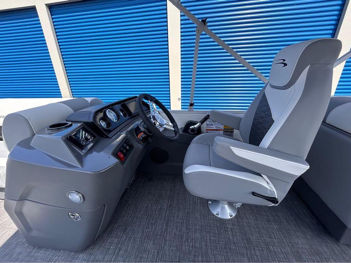 2025 Bennington 22 SSR-SPS