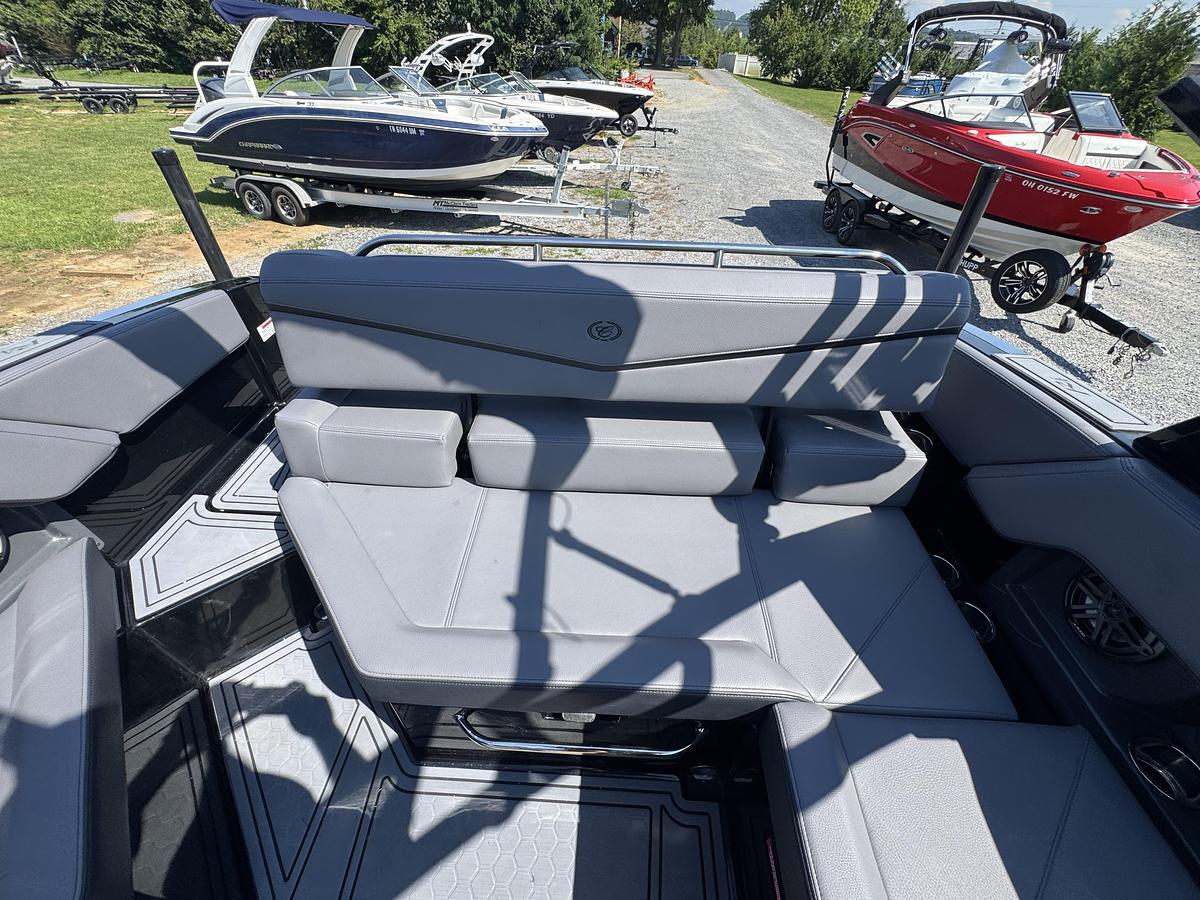 2026 Cobalt R4 Surf