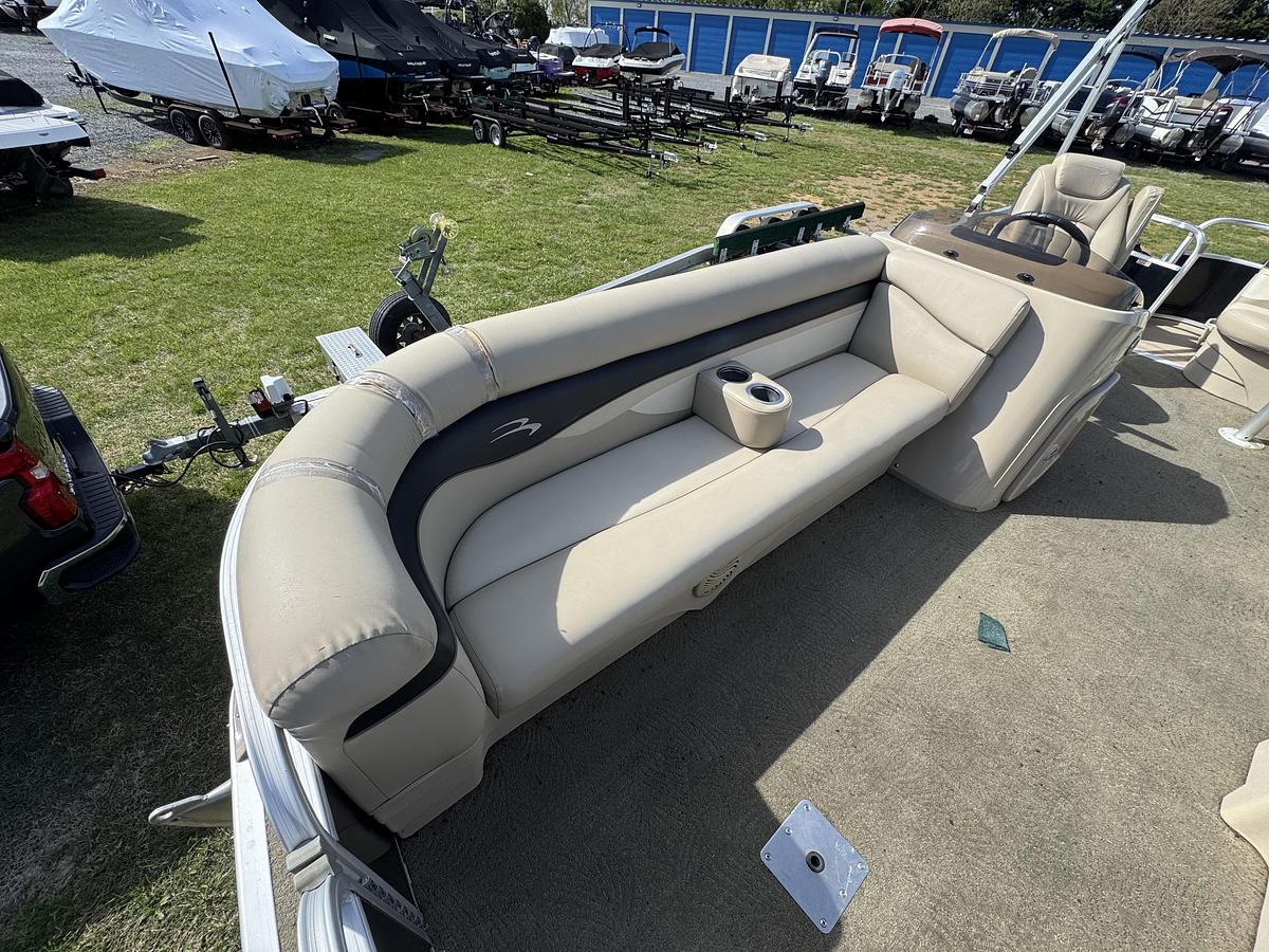 Used 2008 Bennington 22 SL