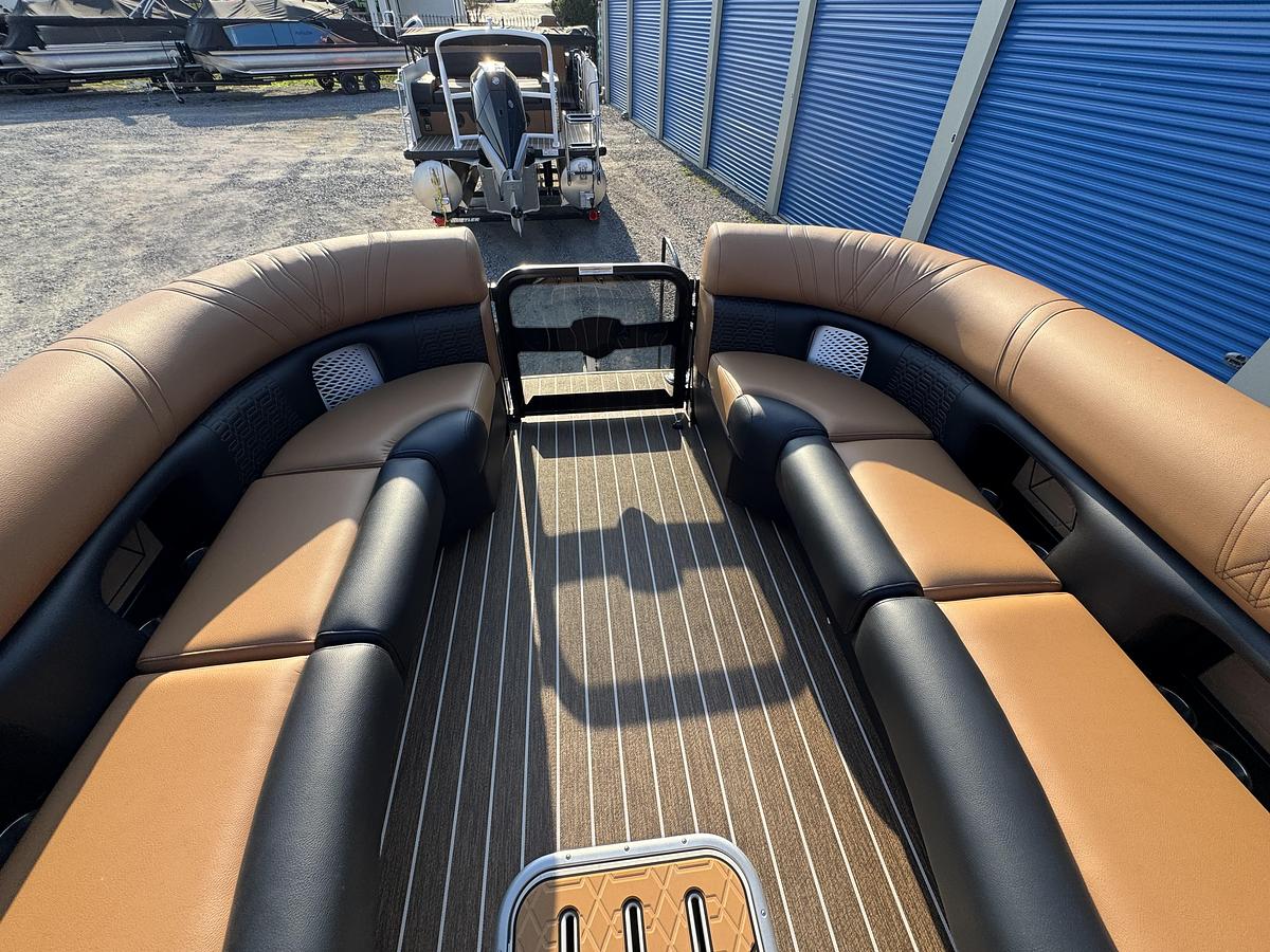 2026 Premier 250 Intrigue RL