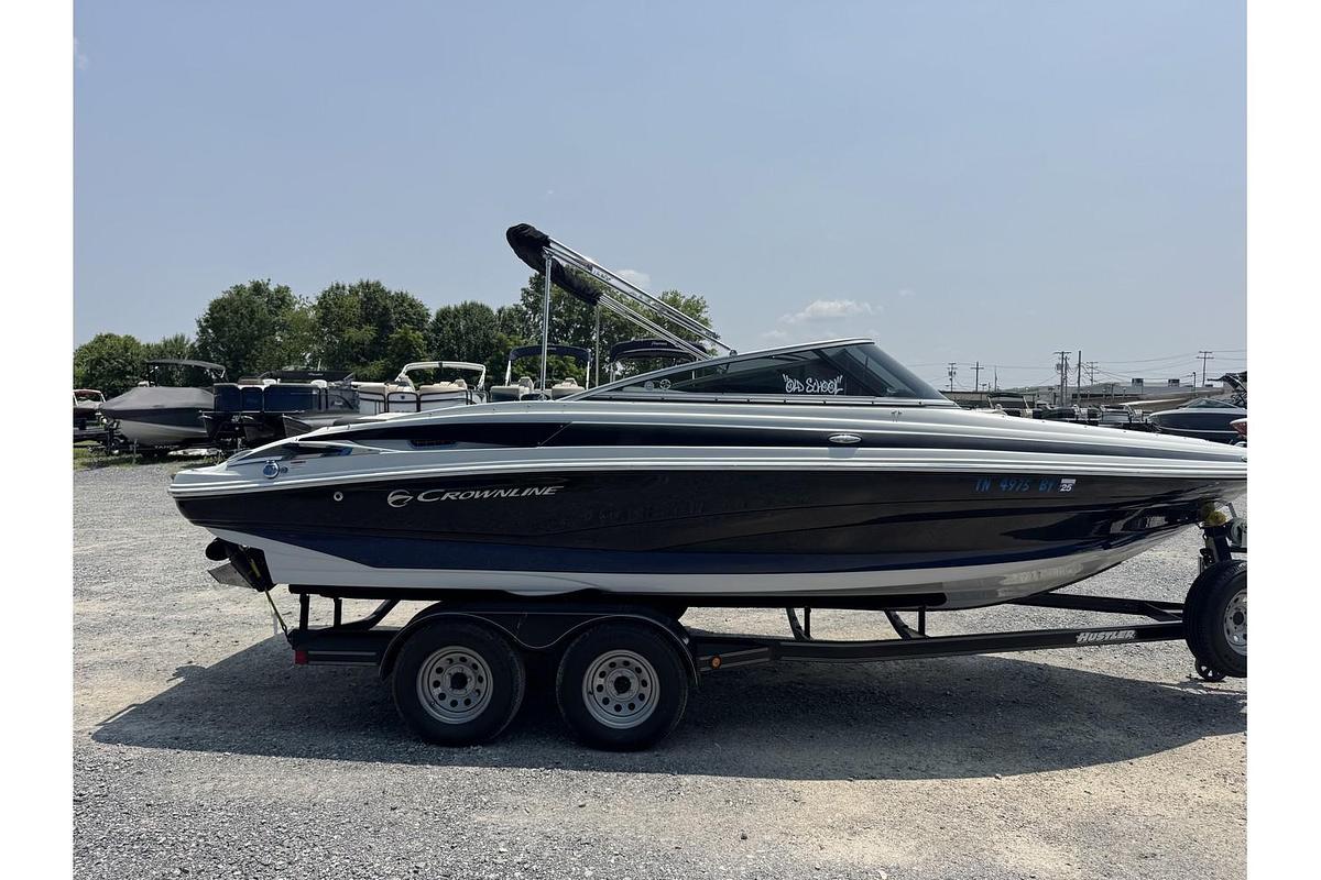 Used 2020 Crownline 225 SS