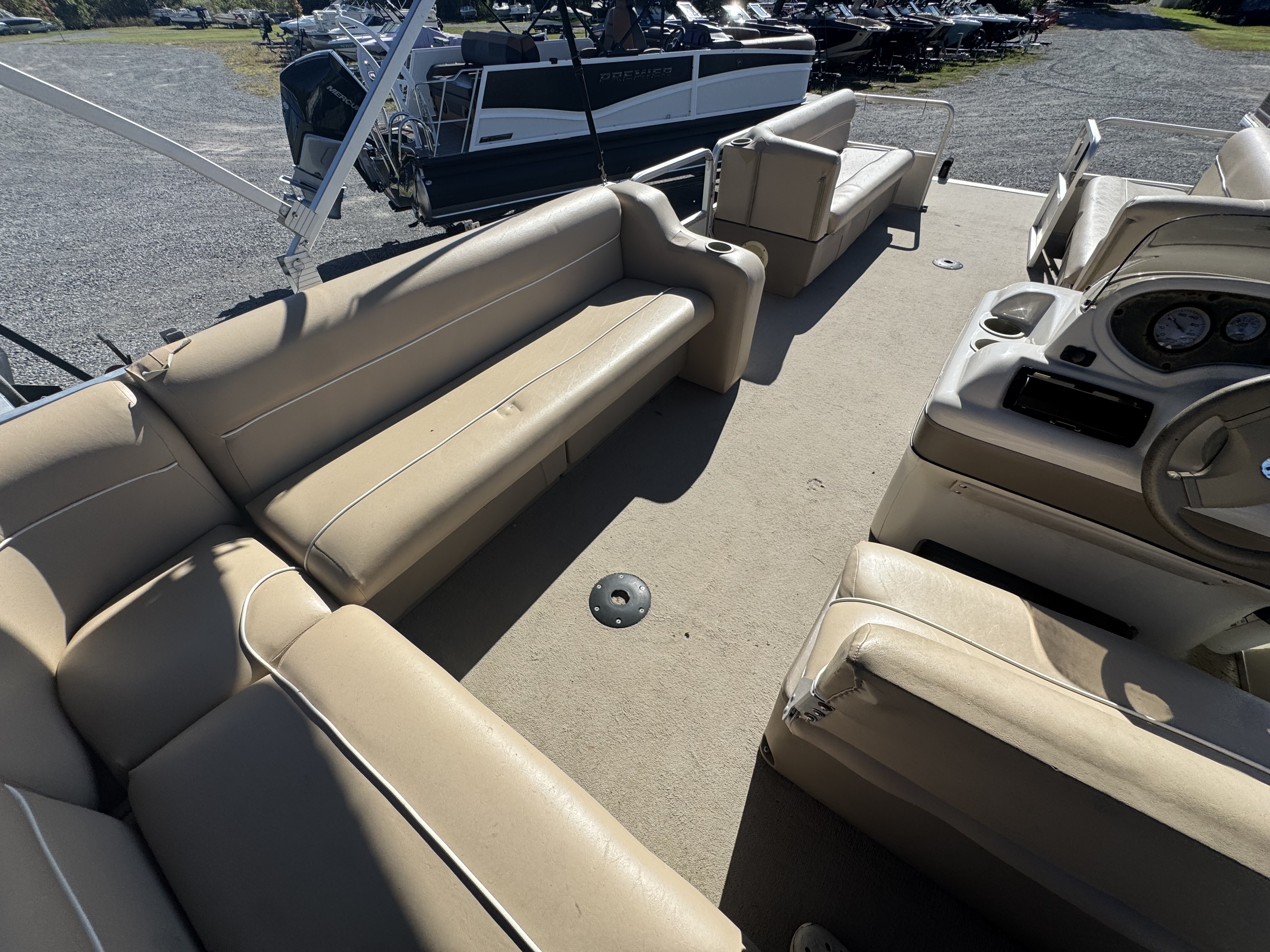 Used 2002 Sun Tracker 240 Party Barge
