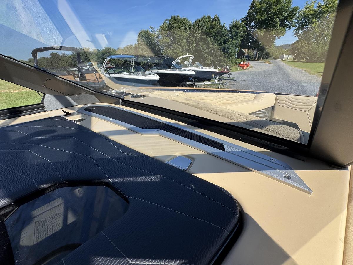 2026 Nautique Super Air Nautique G23