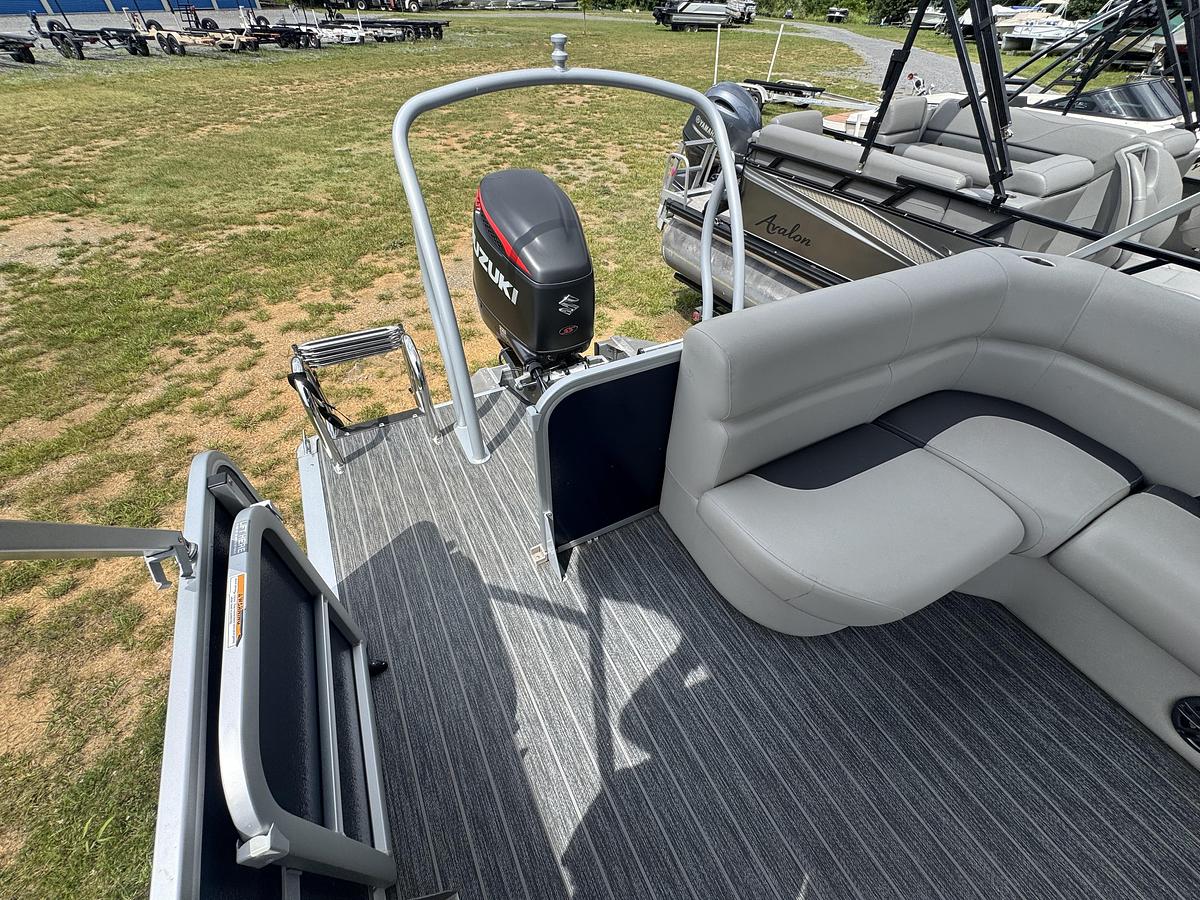 Used 2022 Premier Sunspree RE 230 CL