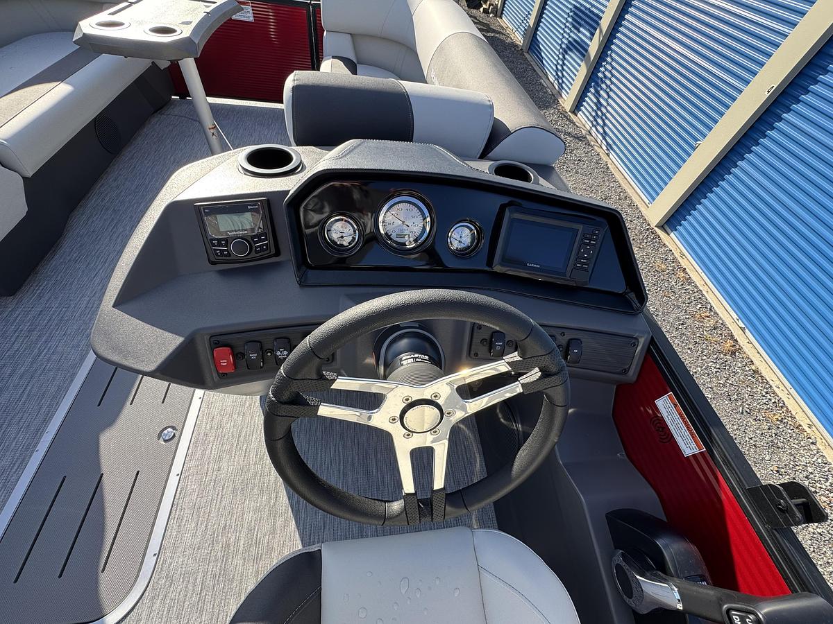 2026 Bennington 22 SSR-Tritoon