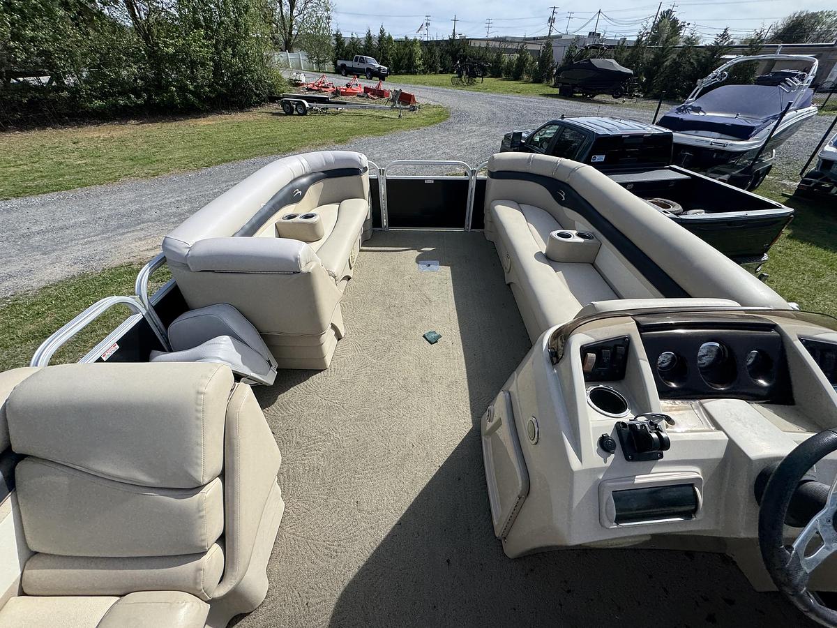 Used 2008 Bennington 22 SL