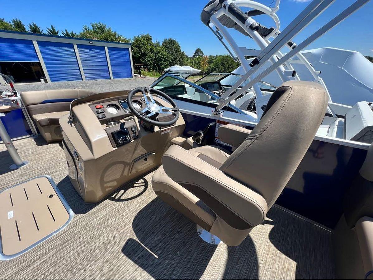 Used 2023 Bennington 21 SXSR