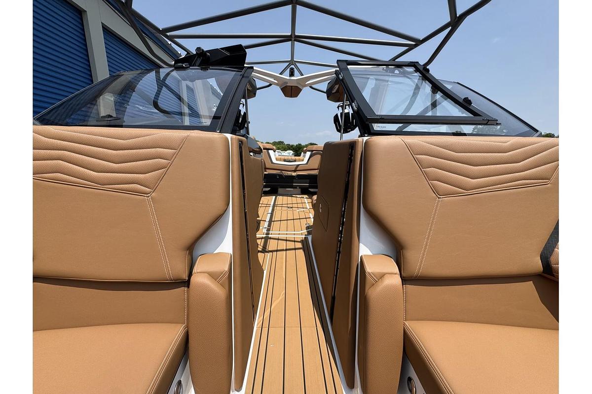 Used 2025 Nautique Super Air G G23