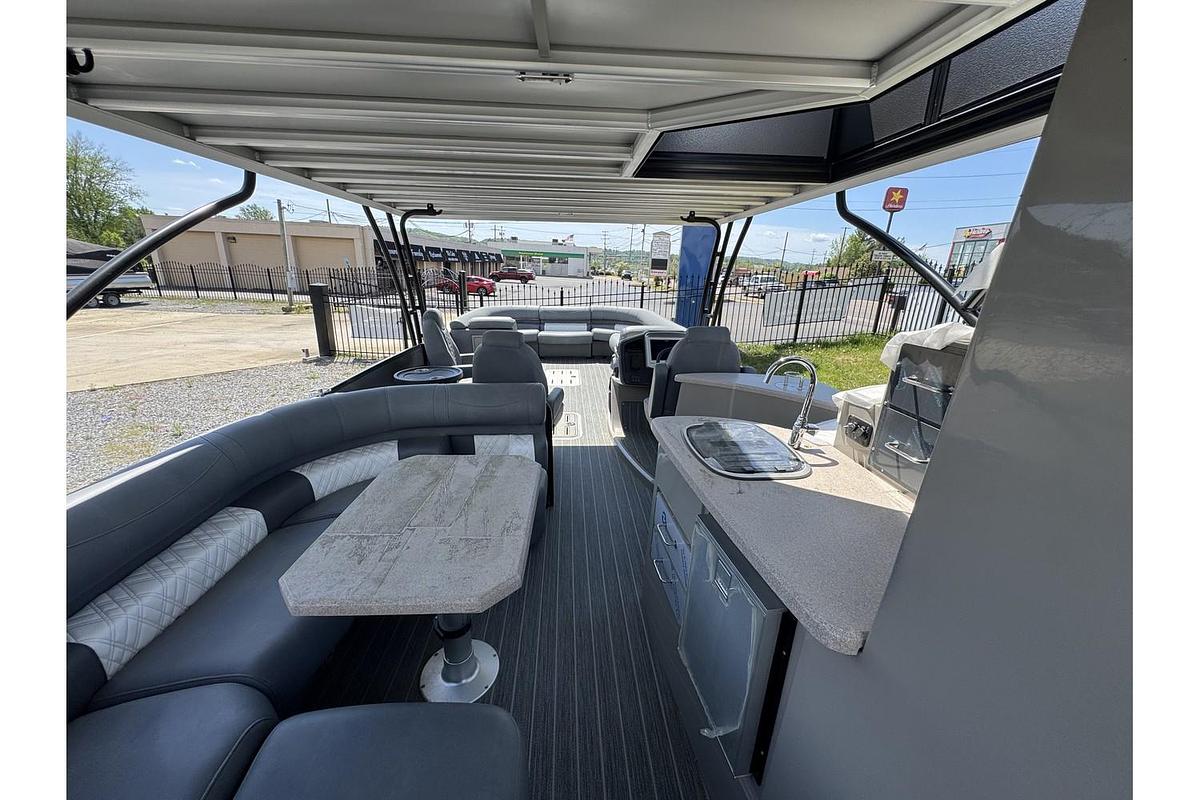 2025 Premier Escalante 330