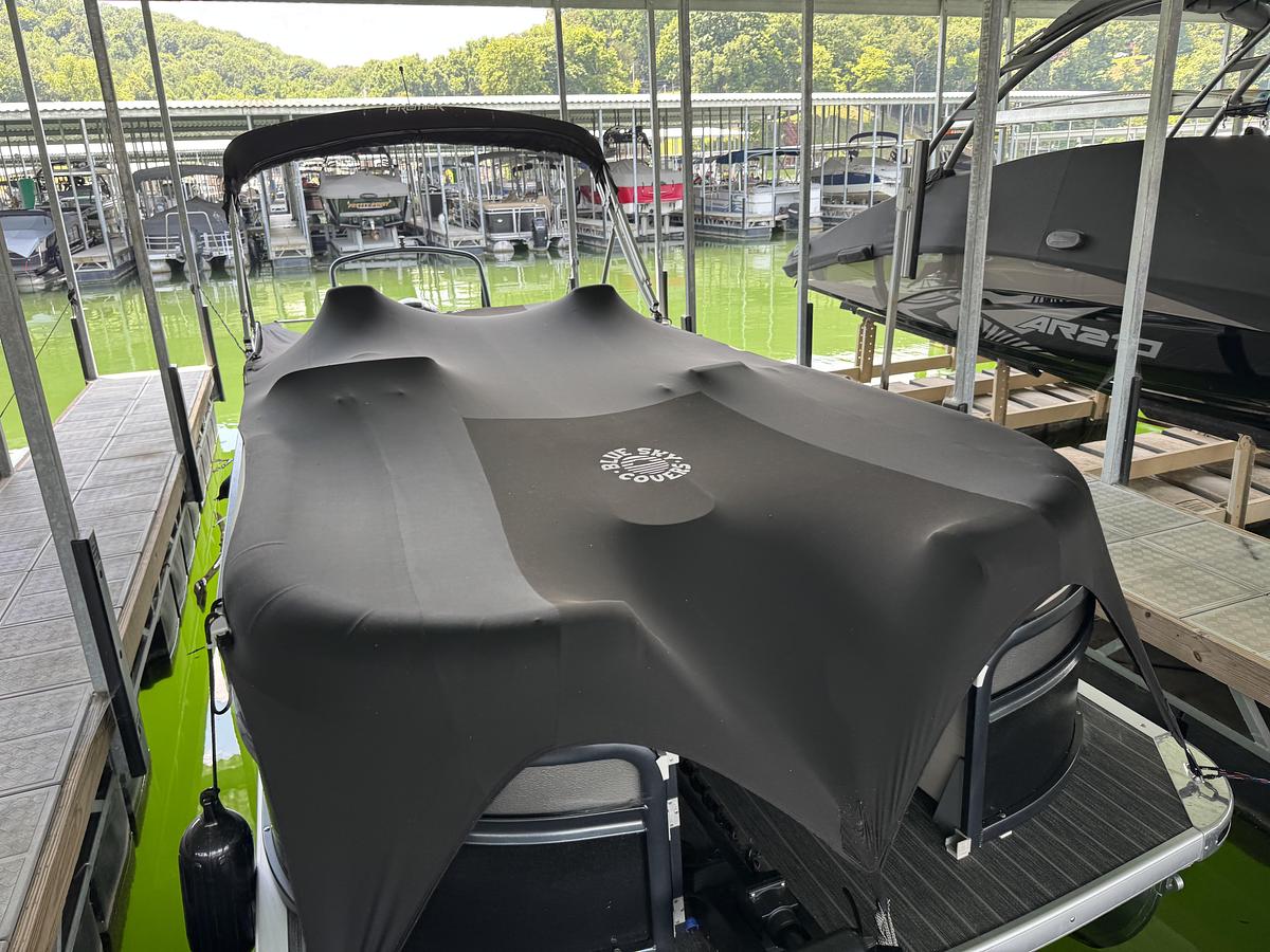 Used 2022 Premier 230 SunSation RL