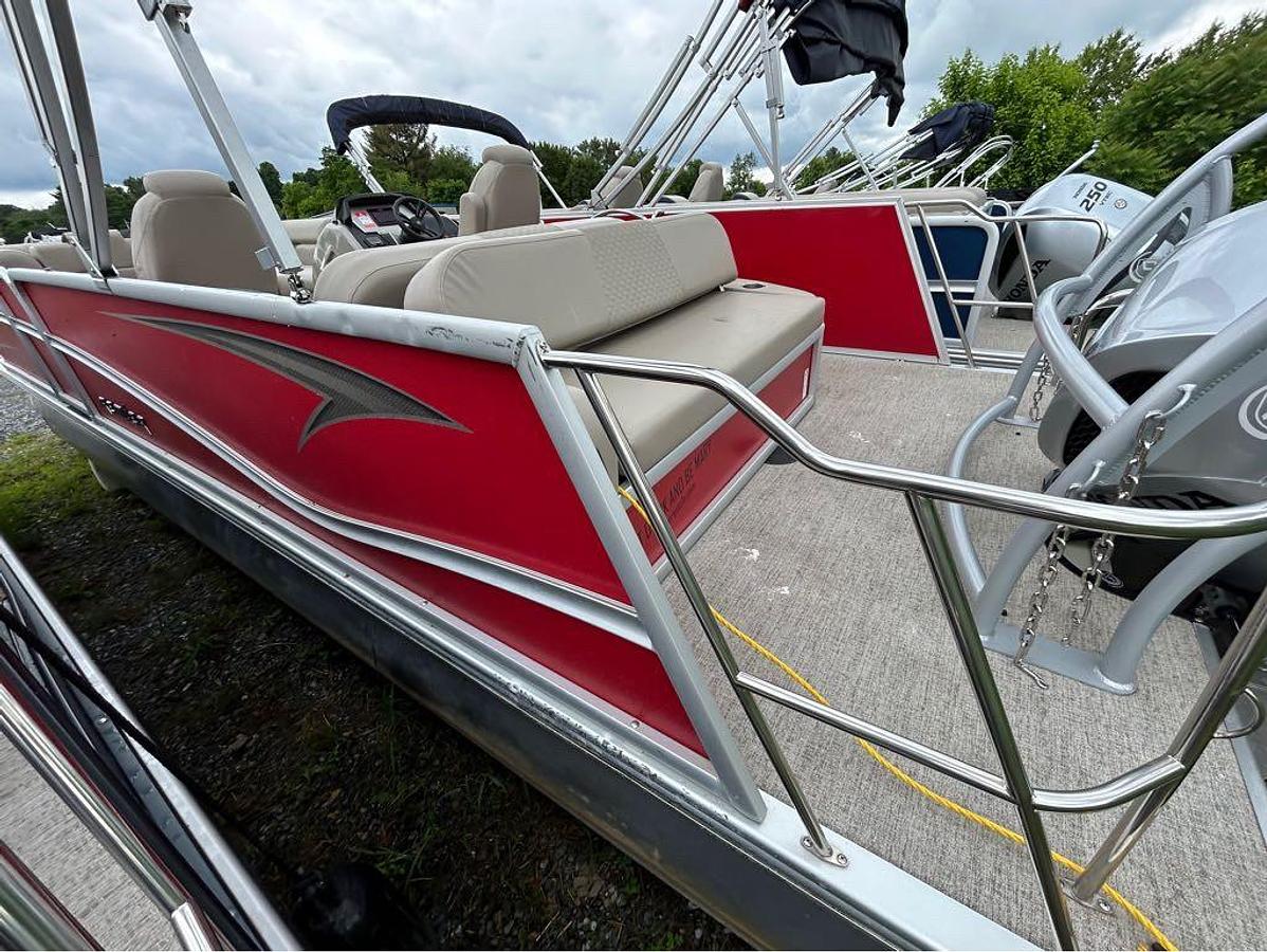 Used 2022 Premier 250 Sunsation RL