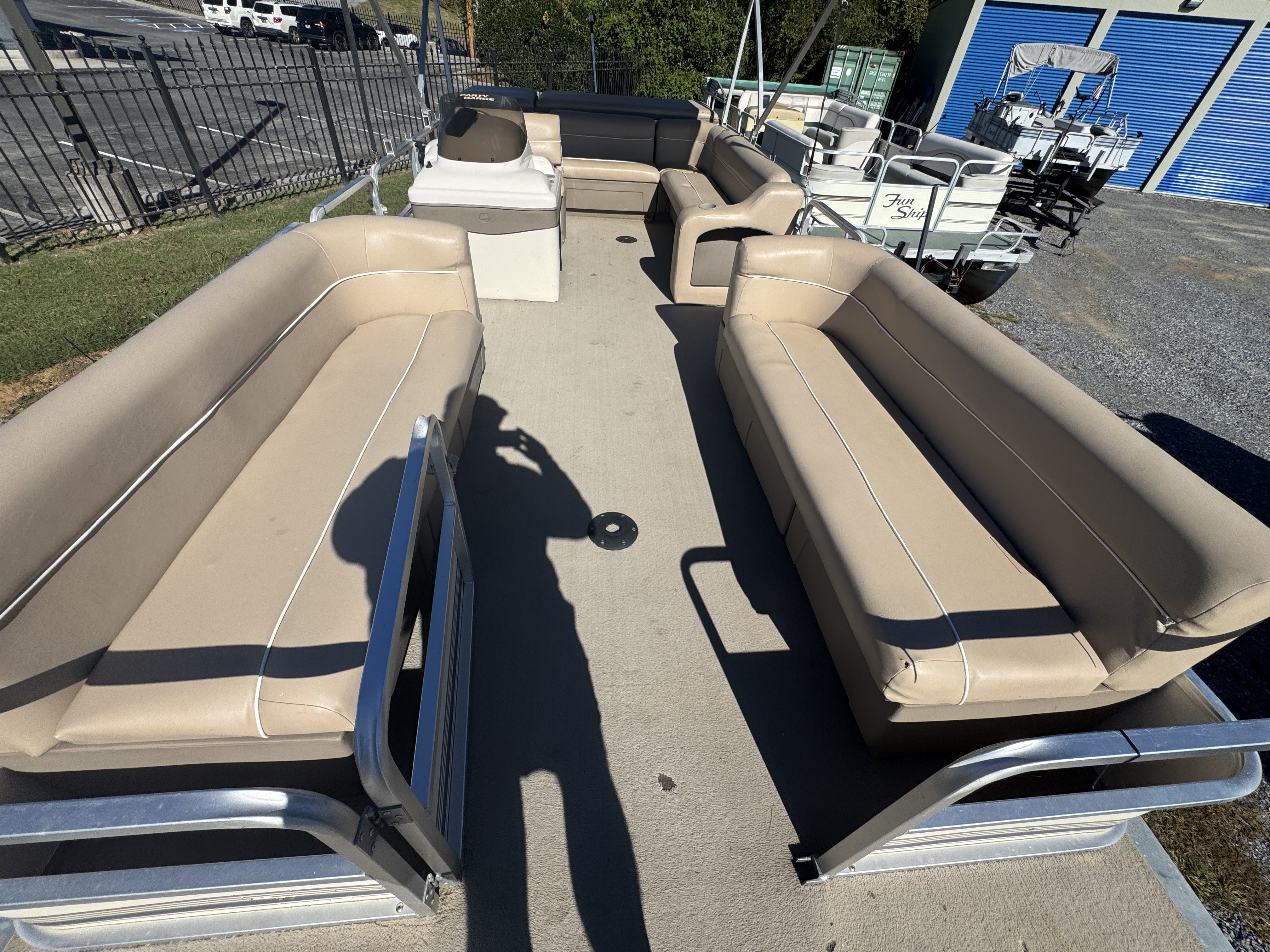Used 2002 Sun Tracker 240 Party Barge