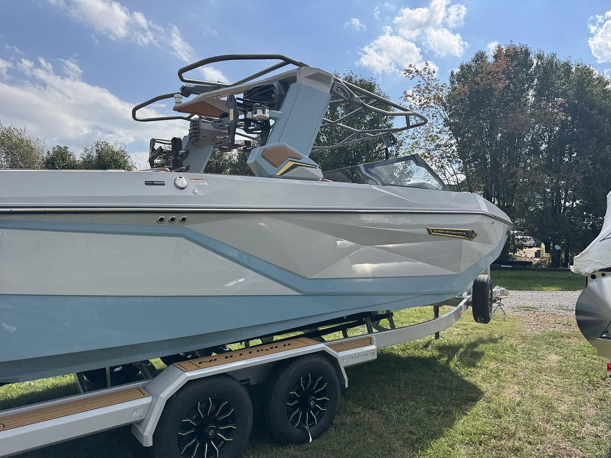 2027 Nautique Super Air Nautique G23