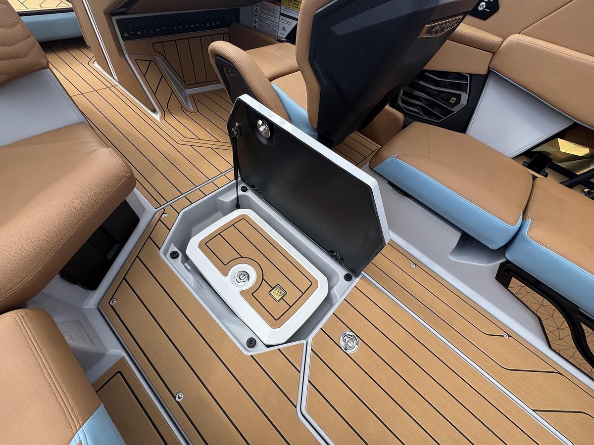 2027 Nautique Super Air Nautique G23