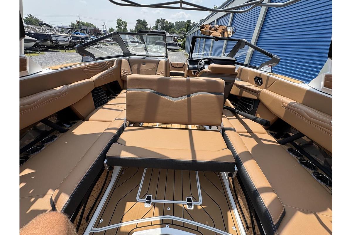 Used 2025 Nautique Super Air G G23