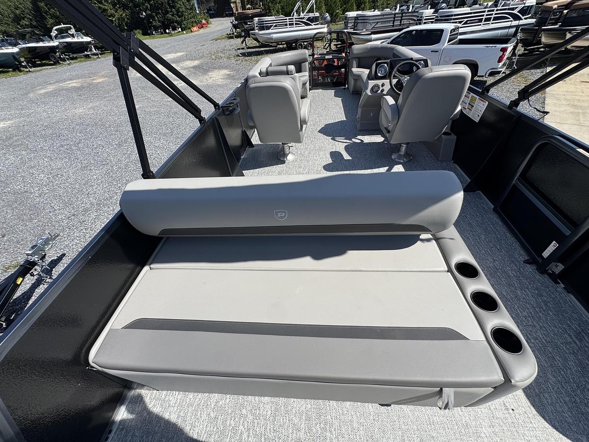 2026 Premier 220 SunScape RL