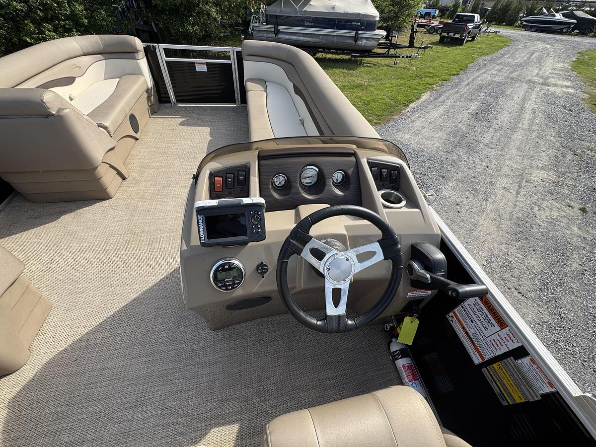 2019 Bennington 22 SL