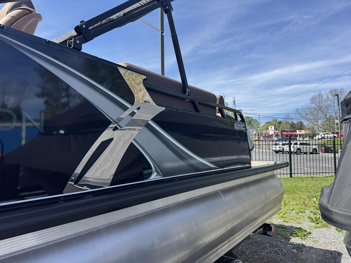 2026 Avalon 25 LSZ QLS